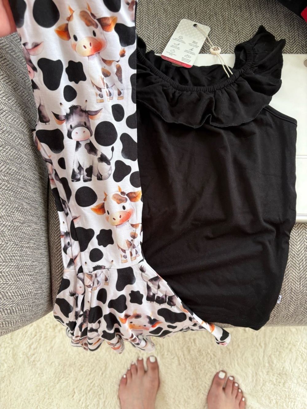 Bums & roses Cow Print ruffle flare pants with Black Ruffle Tank Top size 3T